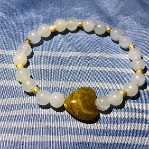 Jewelry - Handmade beaded bracelet